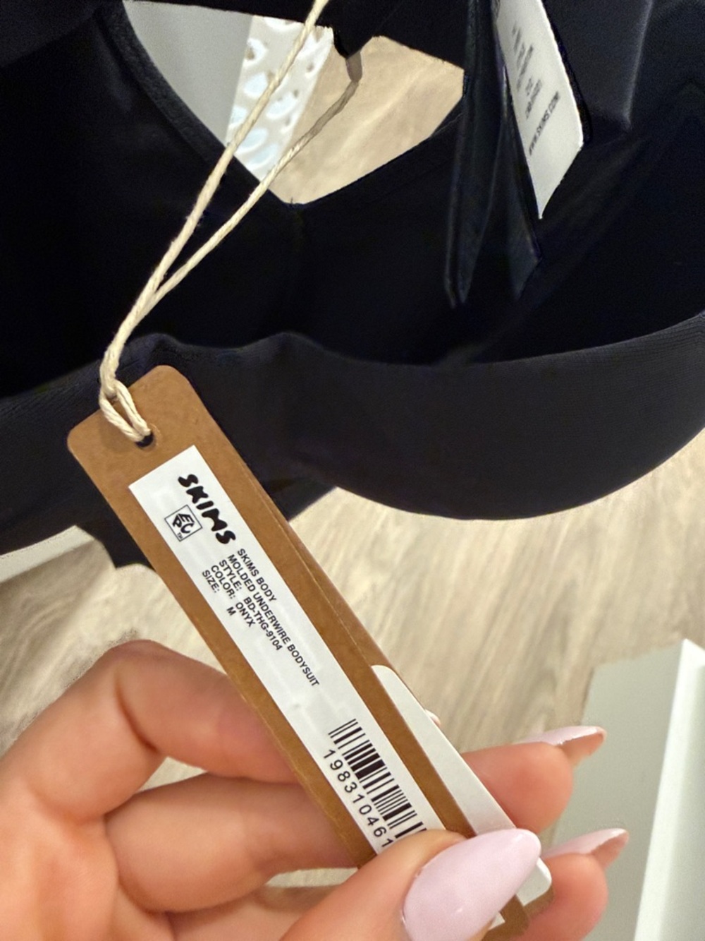 Skims body molded underwire bodysuit in Onyx - Picture 7 of 7